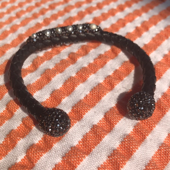 Black Rhinestone and Faux Pearl Bracelet - Picture 2 of 5